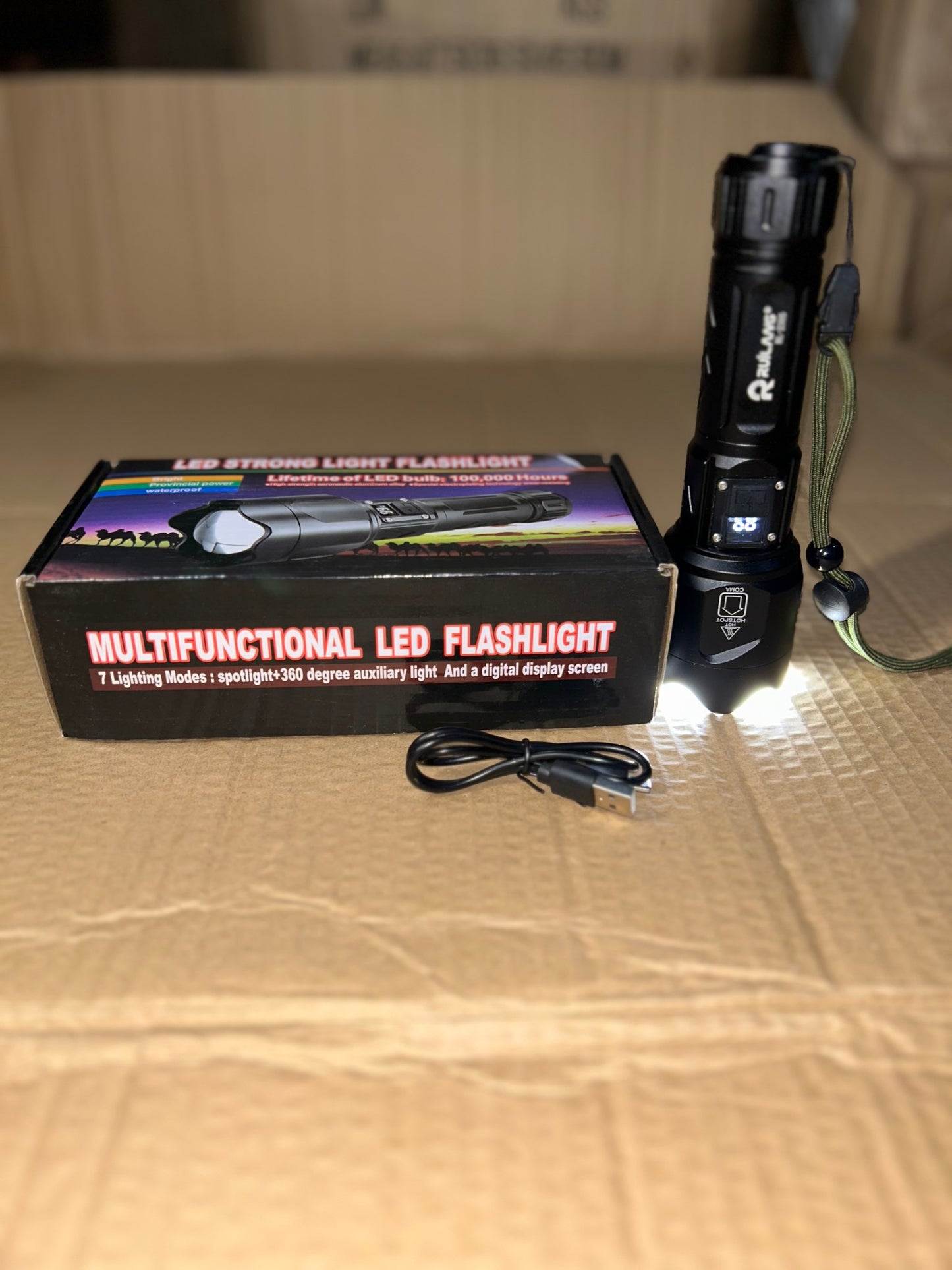 Multifunctional LED Flashlight with Power Bank